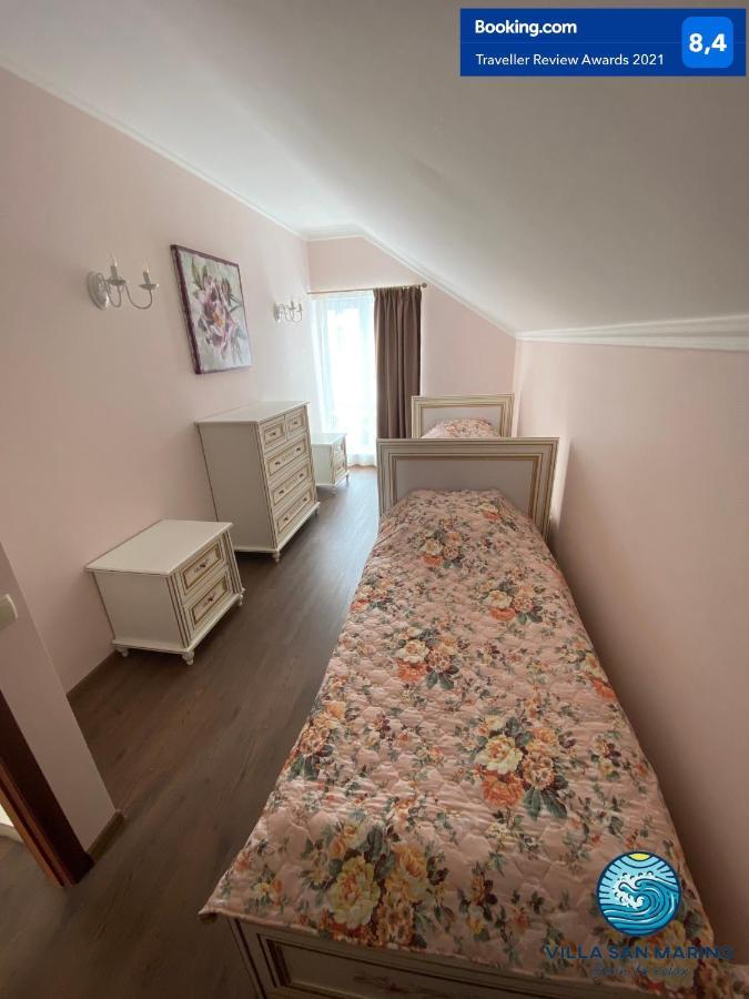 Villa San Marino Vorzelʼ 外观 照片