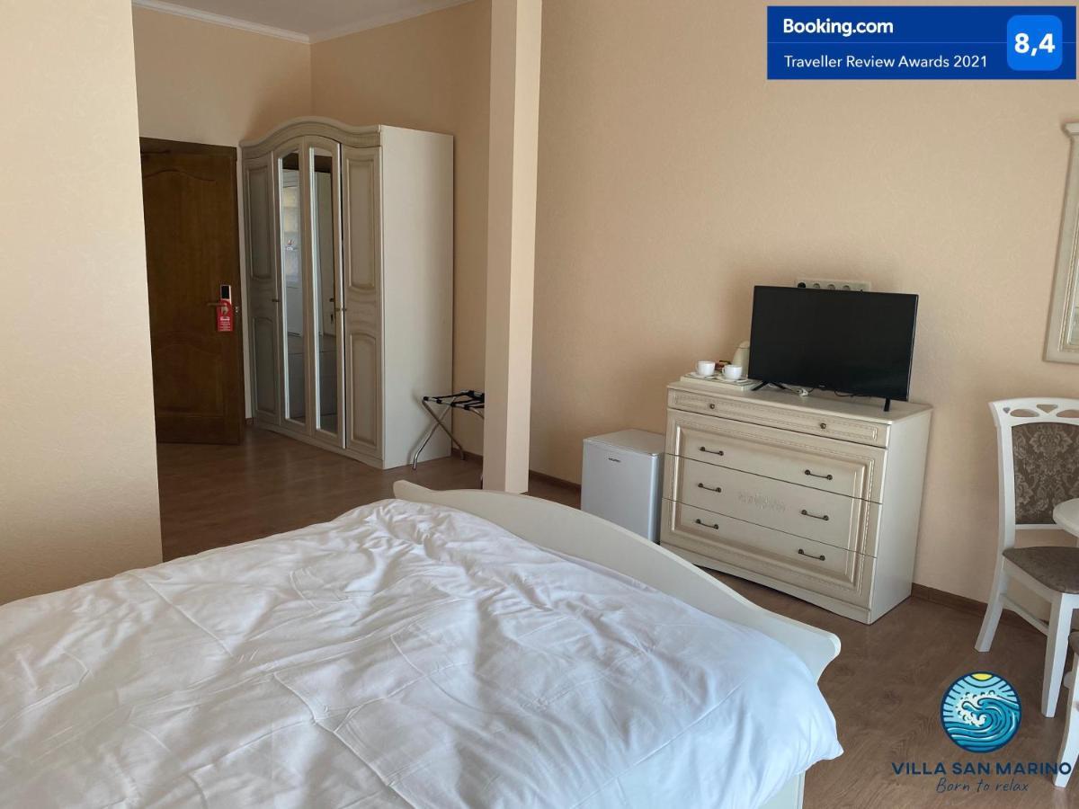Villa San Marino Vorzelʼ 外观 照片